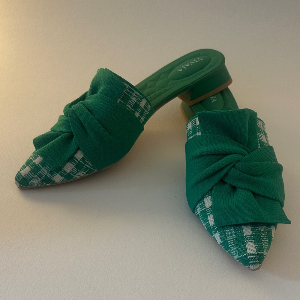 Vivaia Green Pointed-Toe Knot Women's Slides - Picture 2 of 6